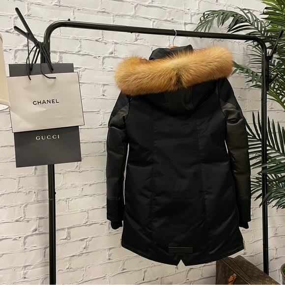 XS Nicole Benisti Chelsea Fur-Lined Hooded Down Jacket (too smalll -reposhed) - Picture 2 of 16